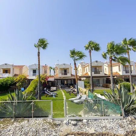 Villa Meneou Beachfront 3