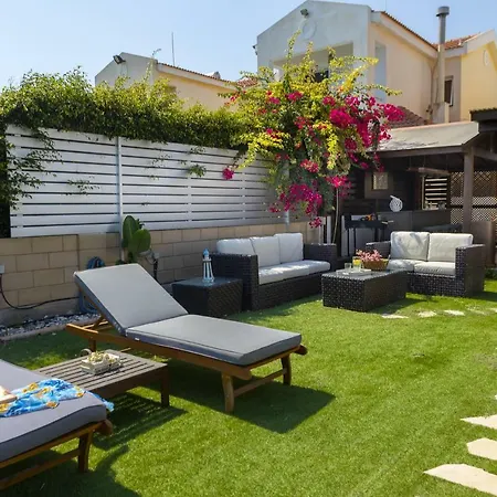 Meneou Beachfront 3