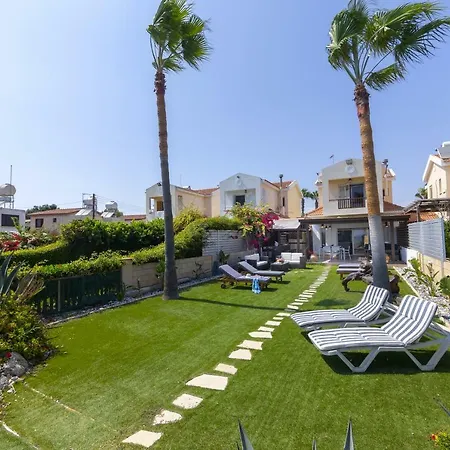 Villa Meneou Beachfront 3