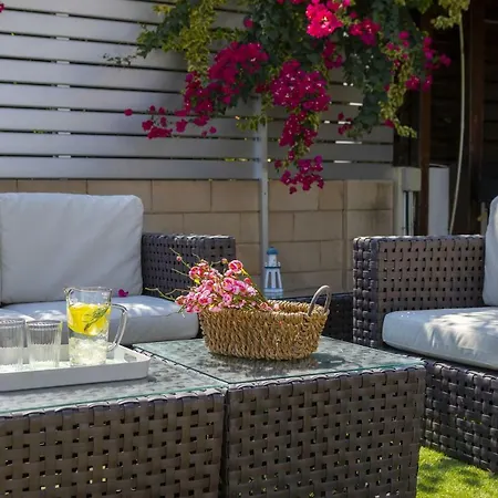Meneou Beachfront 3 Villa *