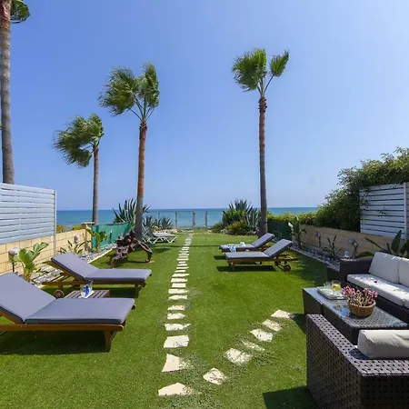 Meneou Beachfront 3 Villa
